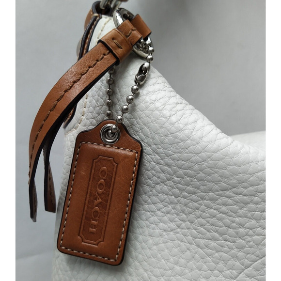 Coach White Pebbled Leather Zipper Closure Hobo Shoulder Bag - Picture 4 of 16